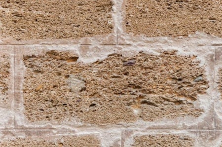 Quelles fondations pour un muret en pierre pr&egrave;s de Sarreguemines ?